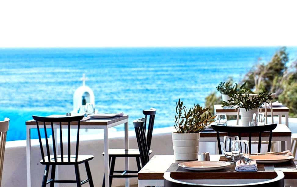 outdoor dining with sea view