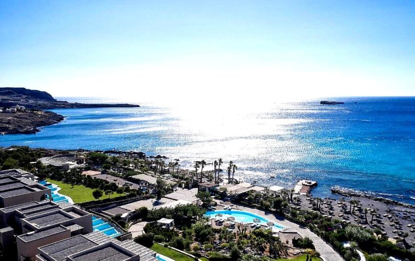 panoramic sea view with resort pools