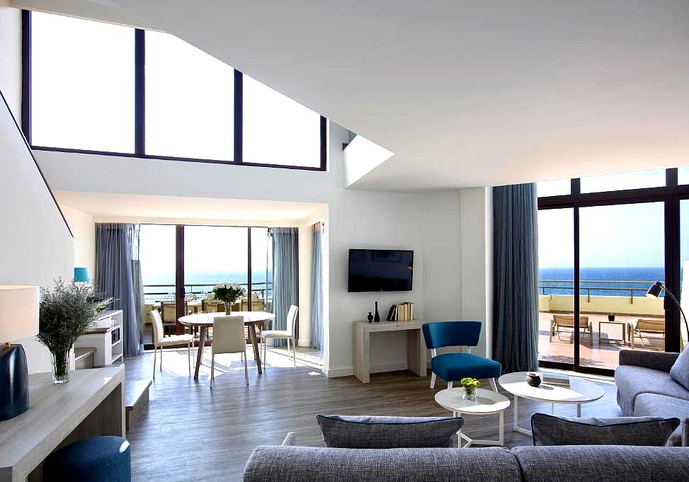 penthouse suite with panoramic sea view