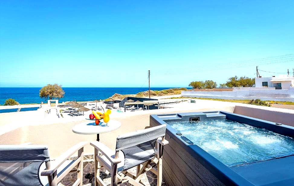 private jacuzzi overlooking sea