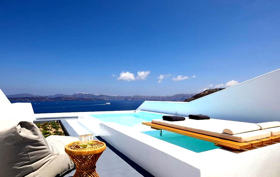 private pool with sea view